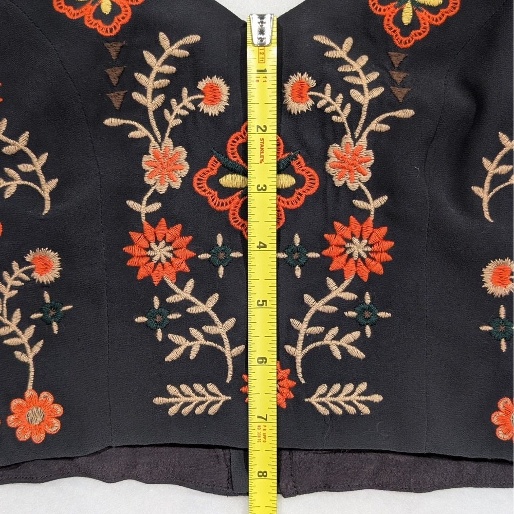 Skylar + Jade Embroidered Floral Crop Top Size M Brown Lined Womens Boho Strappy - Picture 2 of 9